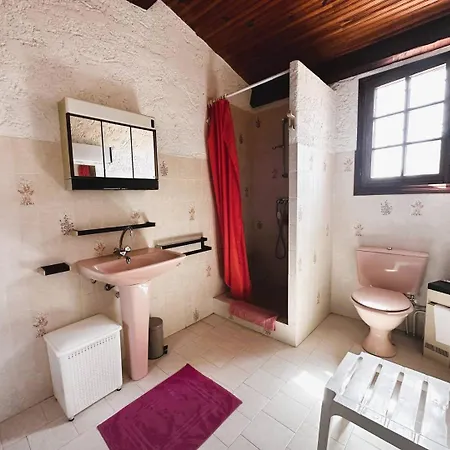 Le Plantier, Maison Pour 6 Personnes Avec Piscine Et Jardin Vue A 别墅