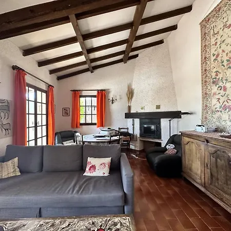 Le Plantier, Maison Pour 6 Personnes Avec Piscine Et Jardin Vue A